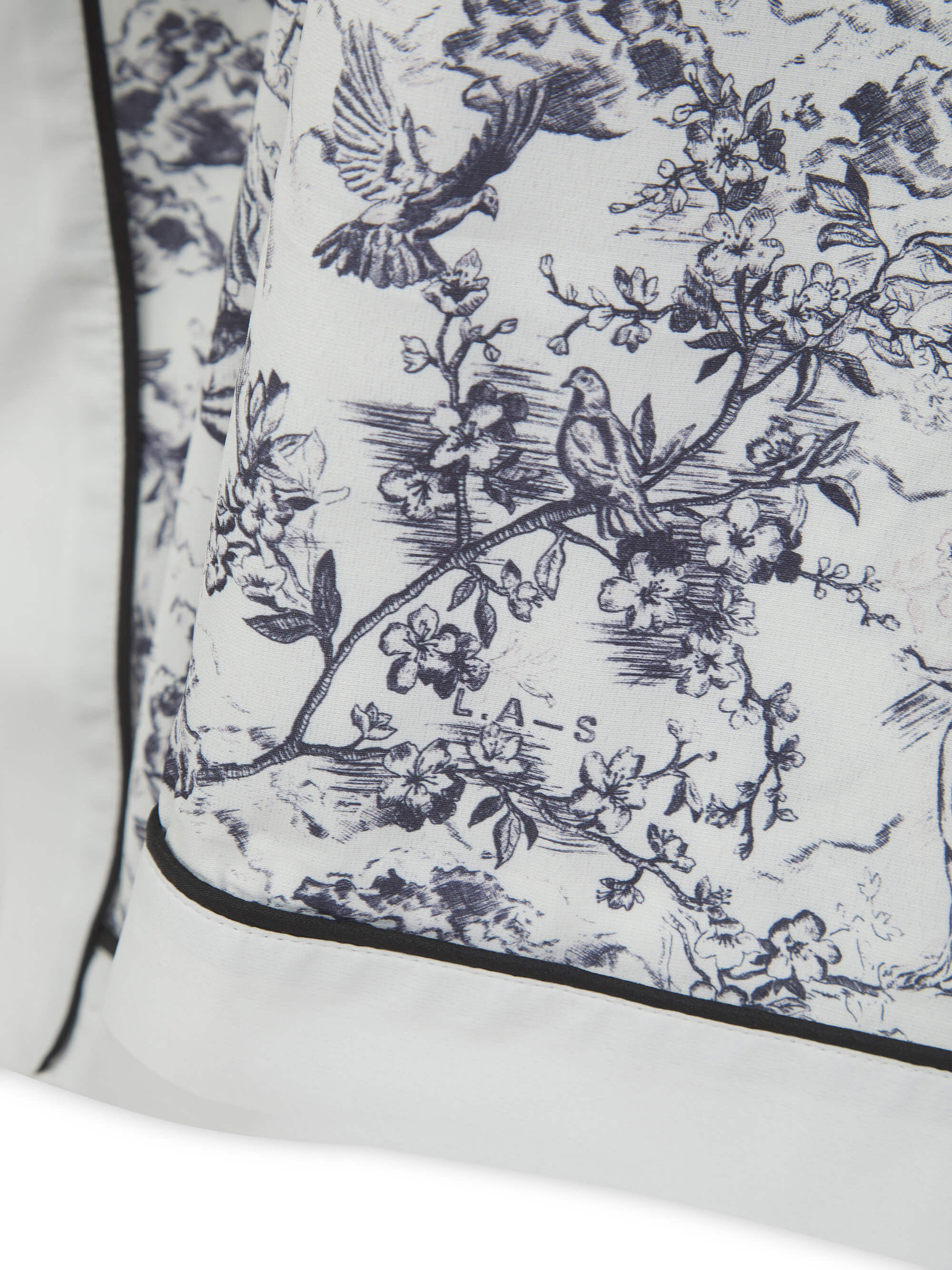 ‘ATHENA’ TOILE PRINTED KAFTAN WHITE MULTI - Image 9