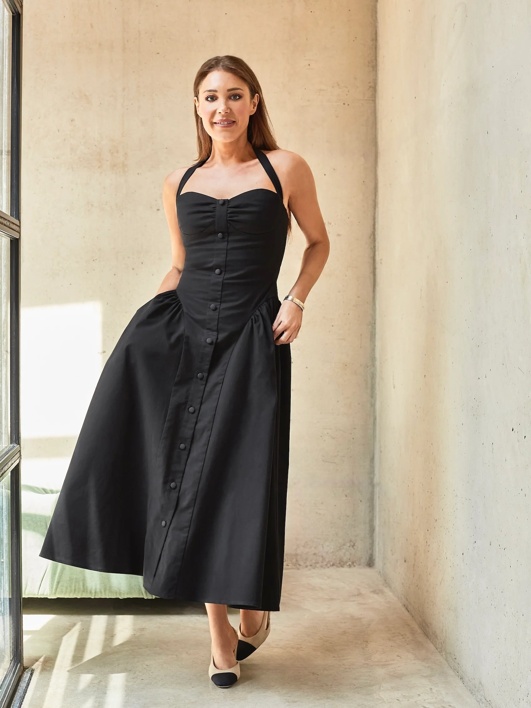'BRIDGET' BUTTON THROUGH GATHERED MIDI DRESS BLACK - Image 3