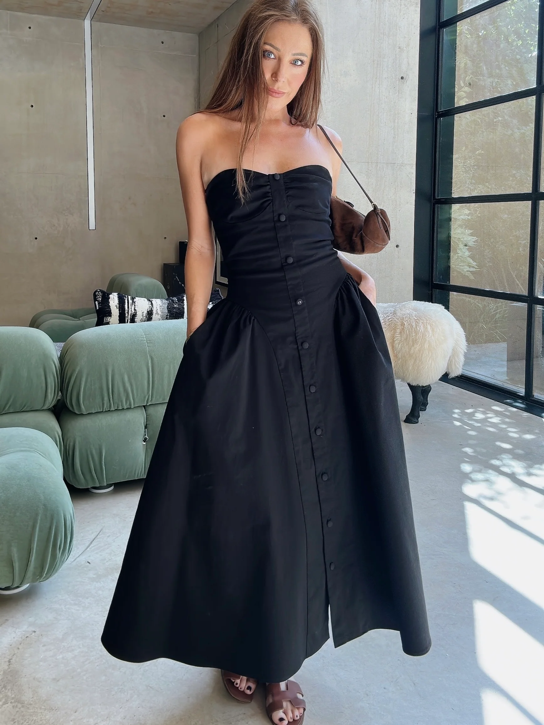 'BRIDGET' BUTTON THROUGH GATHERED MIDI DRESS BLACK - Image 5