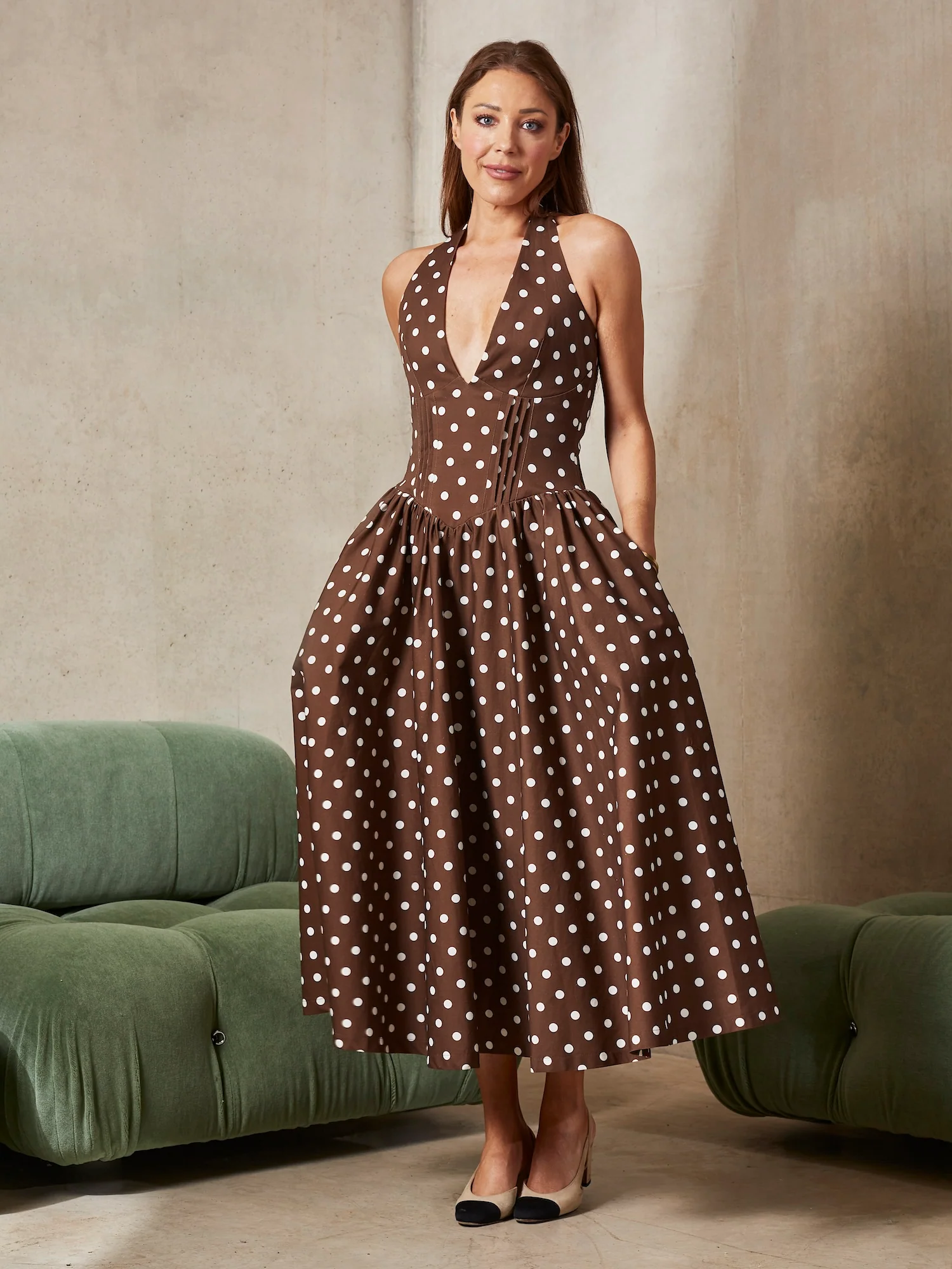 'PRETTY WOMAN' POLKA DOT HALTER NECK CORSET MIDI DRESS BROWN - Image 4