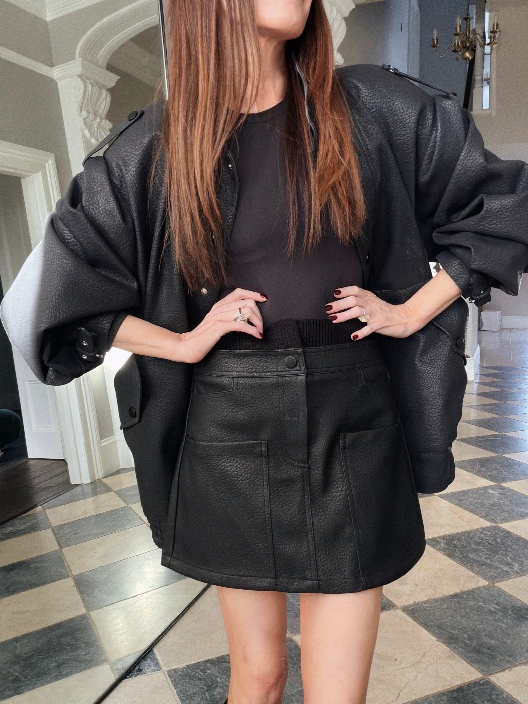 'SIENNA' FAUX LEATHER CARGO MINI SKIRT BLACK - Image 3