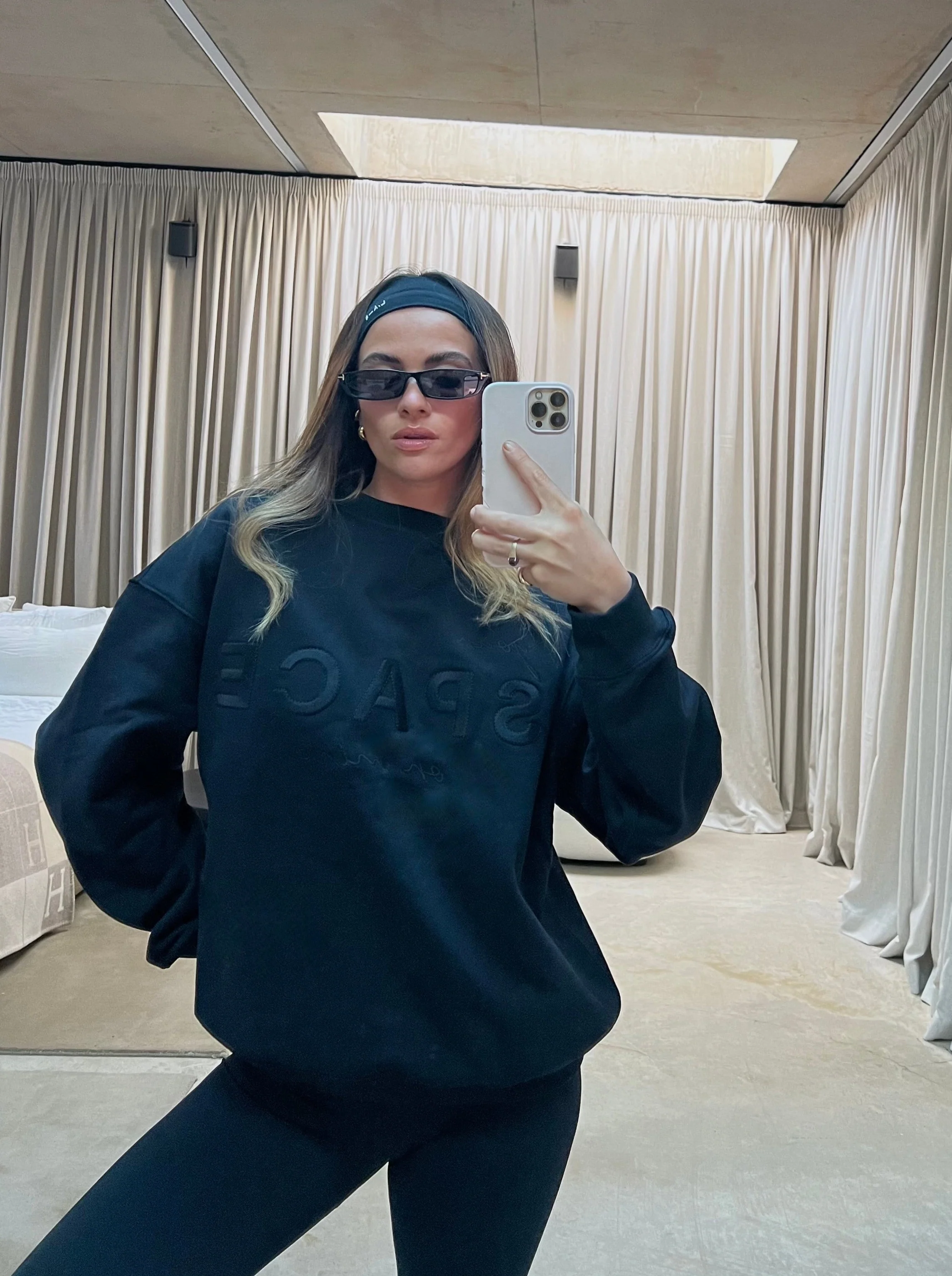 'YOUR SPACE OR MINE' EMBROIDERED SWEATSHIRT BLACK - Image 2